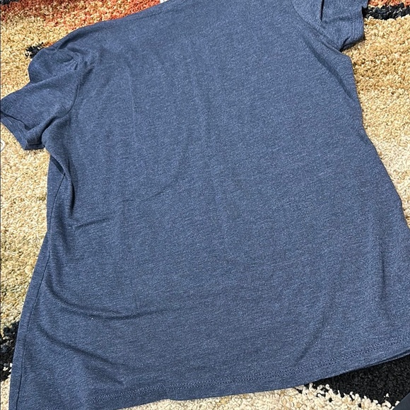 DISTRICT Coffee Scrubs Rubber Gloves Medium Blue Short Sleeve Tee for Nurses - Picture 5 of 6